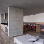 Ma66 - Novo Bhaus Jardins | Oscar Freire | Metro